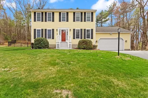 4 Ledgewood Dr, Westford, MA 01886