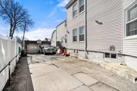 71 Summer St, Everett, MA 02149 photo 4