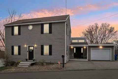 240 Old Marsh Hill Rd, Dracut, MA 01826