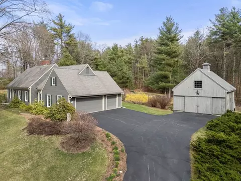 92 Allen Hill Rd, Brimfield, MA 01010
