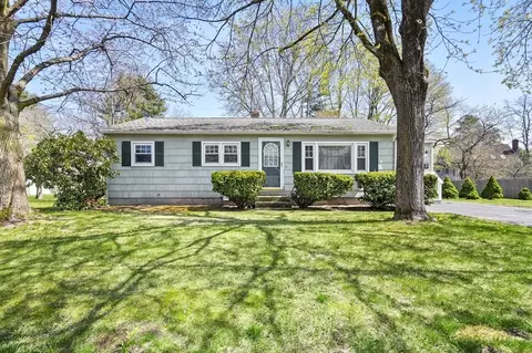 5 Hart Rd, Newburyport, MA 01950