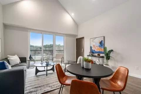 165 Hyde Park Ave #2, Jamaica Plain, MA 02130