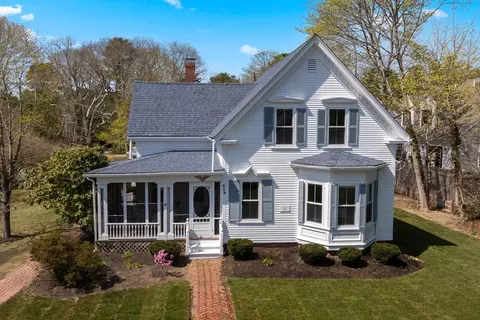 689 Main St, Barnstable, MA 02635 photo 5