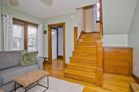 33 Gillette Ave, Springfield, MA 01118 photo 17