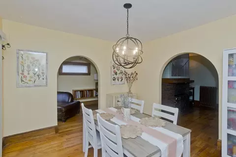 33 Gillette Ave, Springfield, MA 01118 photo 8
