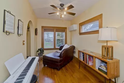 33 Gillette Ave, Springfield, MA 01118 photo 10