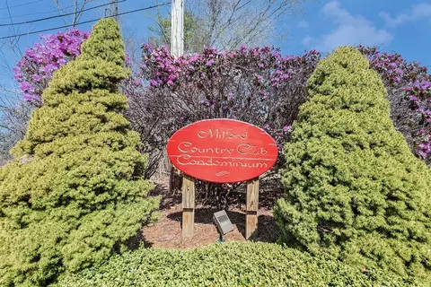 36 Country Club Ln #D, Milford, MA 01757