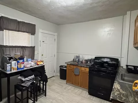 30-32 Montgomery St, Springfield, MA 01151 photo 12