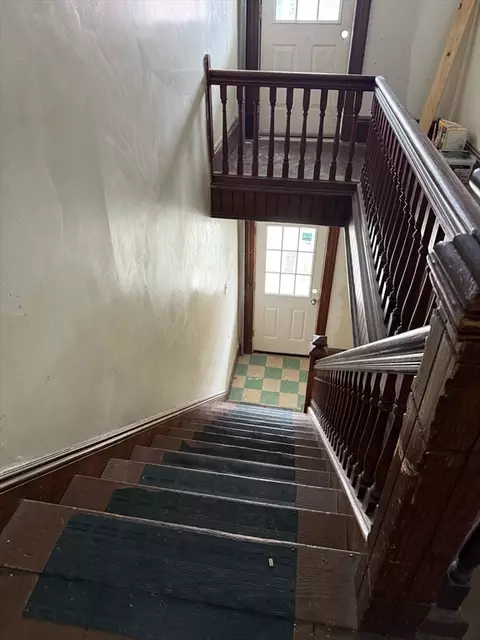 30-32 Montgomery St, Springfield, MA 01151 photo 7