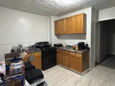 30-32 Montgomery St, Springfield, MA 01151 photo 11