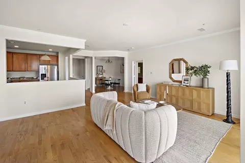 107 Clocktower Dr #303, Waltham, MA 02452 photo 5