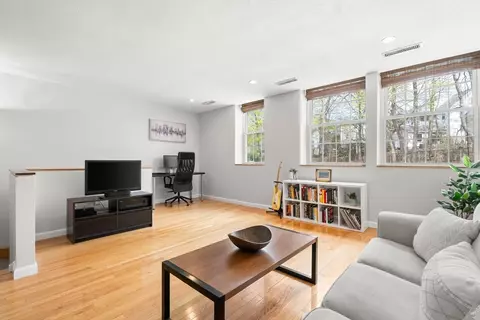 35 Eldridge #202, Boston, MA 02130 photo 4