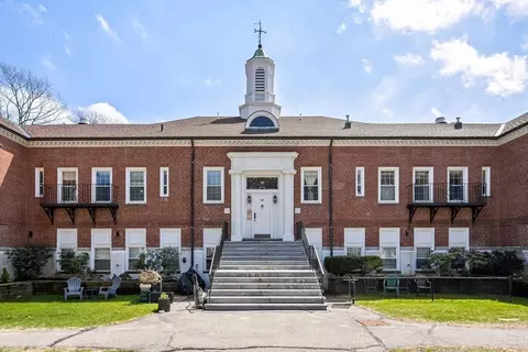 35 Eldridge #202, Boston, MA 02130