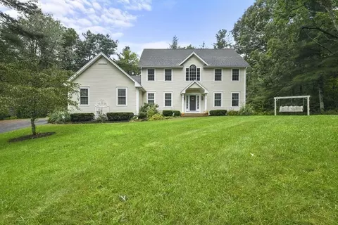 92 Suomi St, Paxton, MA 01612
