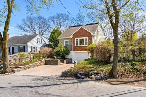 61 Yerxa Rd, Arlington, MA 02474