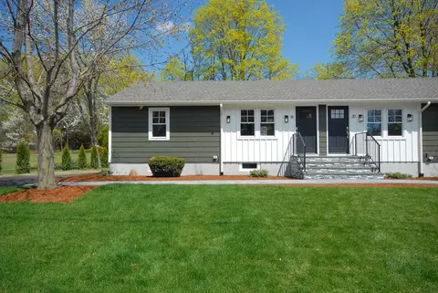 18 Eliot Rd #18, Bedford, MA 01730