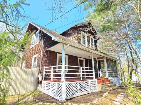 171 Cherry St, Ashland, MA 01721