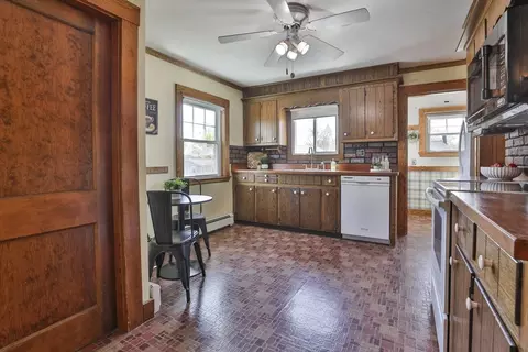 Kitchen - 18 Eastern Ave, Wakefield, MA 01880 photo 1 of 4