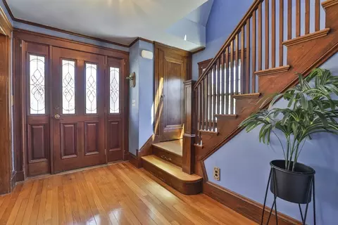 Entry Way - 18 Eastern Ave, Wakefield, MA 01880 photo 1 of 5