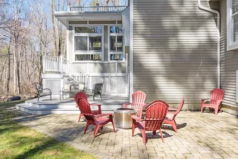 Exterior - 142 Pope Rd, Acton, MA 01720 photo 6 of 11