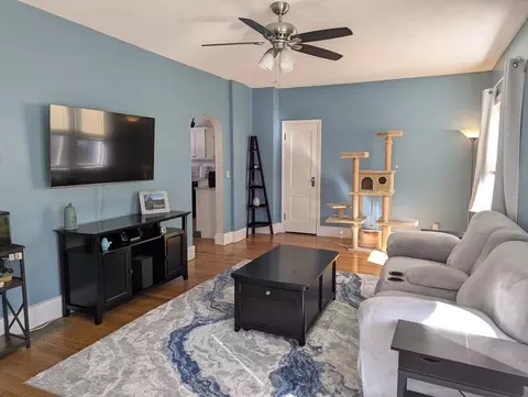 17 Utica St, Springfield, MA 01104 photo 7