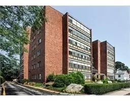 40 Greenleaf St #602, Quincy, MA 02169