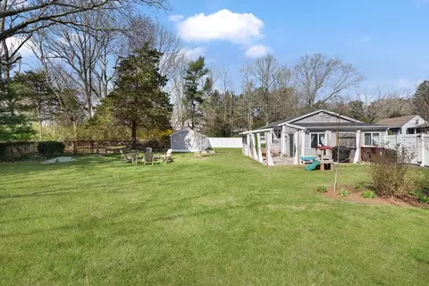 8 Whelden Ln, Acushnet, MA 02743 photo 9