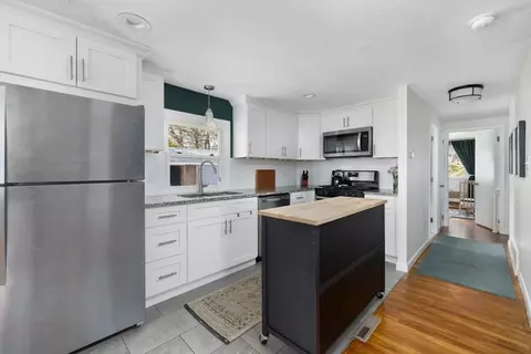 8 Whelden Ln, Acushnet, MA 02743 photo 16