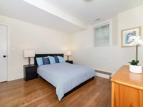 Bedroom - 96 Beals St #1, Brookline, MA 02446 photo 3 of 4