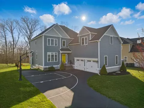 131 Magill Dr, Grafton, MA 01519