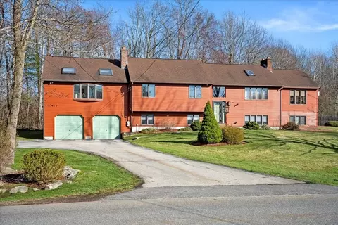 421 South St, Auburn, MA 01501