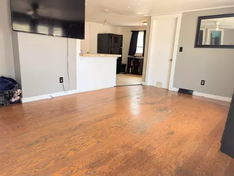 Living - 115 Lake Ave, Wareham, MA 02538 photo 2 of 2