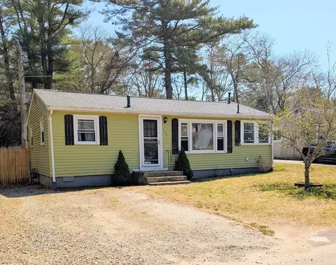 115 Lake Ave, Wareham, MA 02538