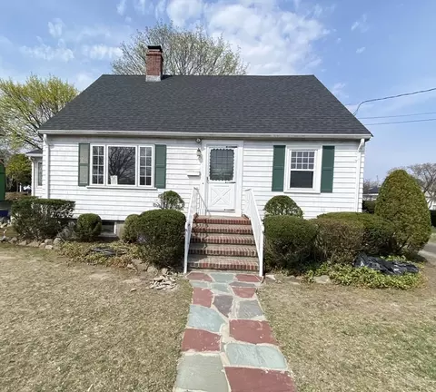 15 Bellmore Rd, Framingham, MA 01702