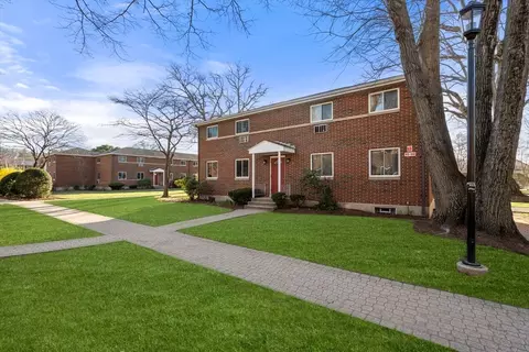 12 Wilson Dr #12, Framingham, MA 01702
