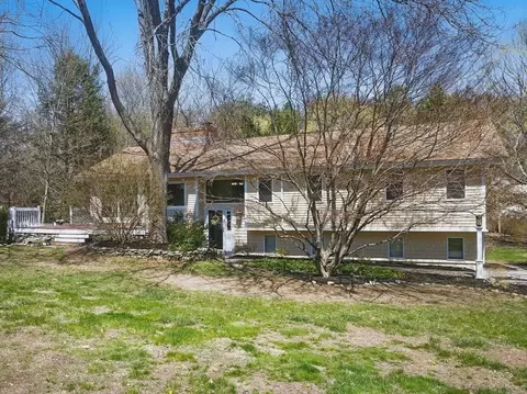 61 12 Heald St, Pepperell, MA 01463