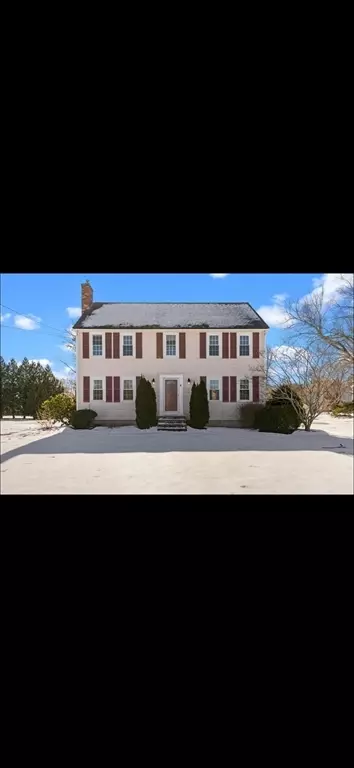 5 Vincent Dr, Attleboro, MA 02703