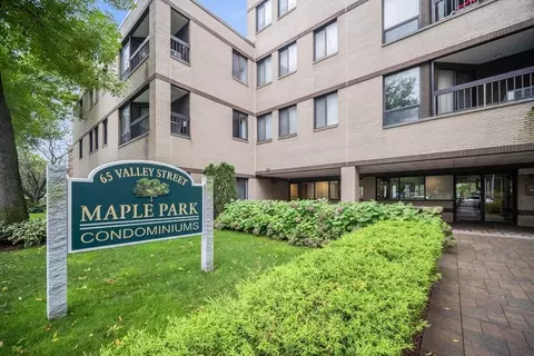 59 Valley St #3H, Medford, MA 02155