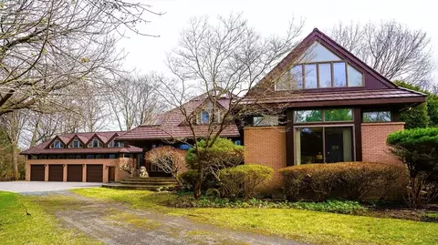 12 Solomon Pierce Rd, Lexington, MA 02420