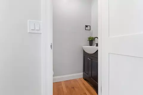 Entry Way - 363 Central St, Saugus, MA 01906 photo 1 of 2