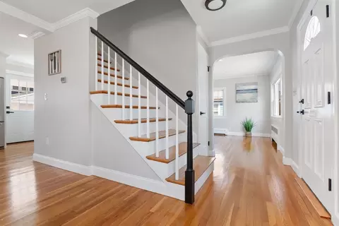 Entry Way - 363 Central St, Saugus, MA 01906 photo 2 of 2