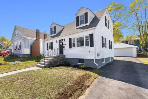 363 Central St, Saugus, MA 01906