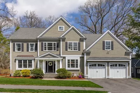 103 Paul Revere Rd, Needham, MA 02494