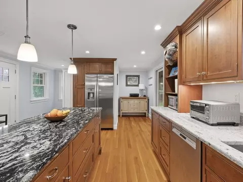42 Old Jacobs Rd, Georgetown, MA 01833 photo 9