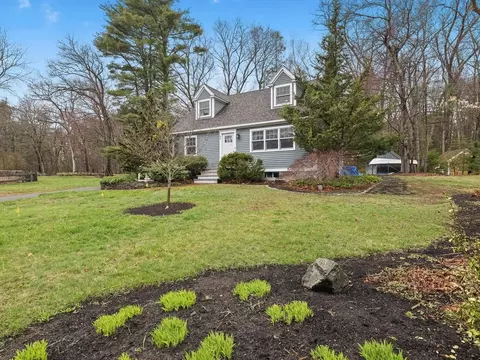 42 Old Jacobs Rd, Georgetown, MA 01833