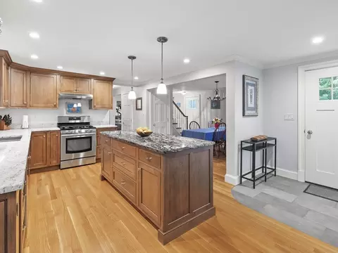 42 Old Jacobs Rd, Georgetown, MA 01833 photo 6