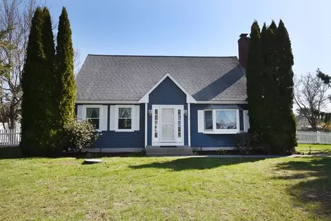4 Richie Rd, Attleboro, MA 02703