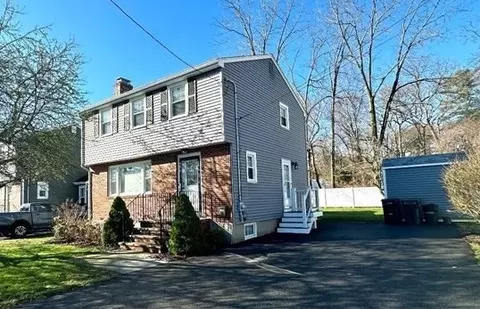 27 Vincent Rd, Dedham, MA 02026