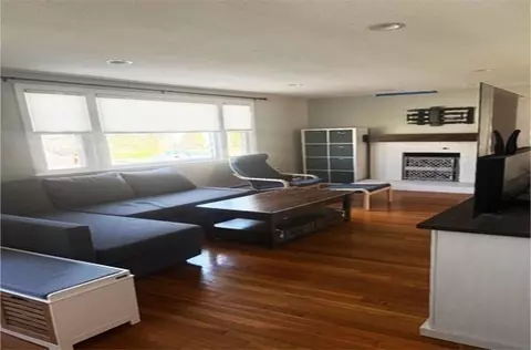 27 Vincent Rd, Dedham, MA 02026 photo 3
