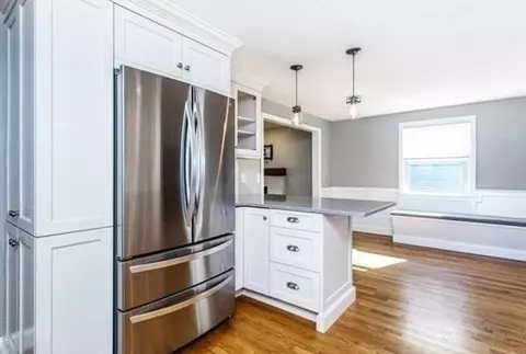 27 Vincent Rd, Dedham, MA 02026 photo 5